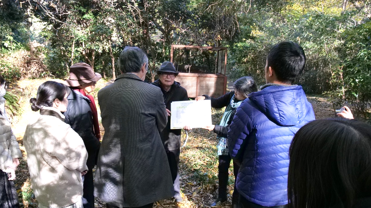 参加者に説明をする矢野氏