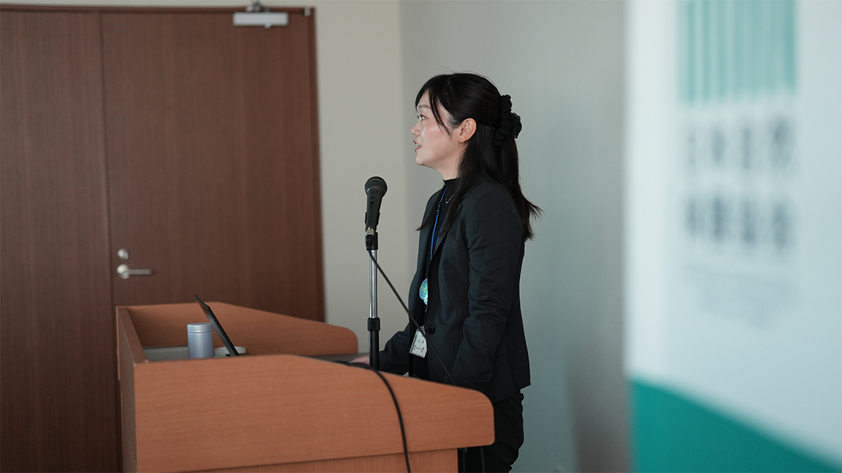 発表する山本氏